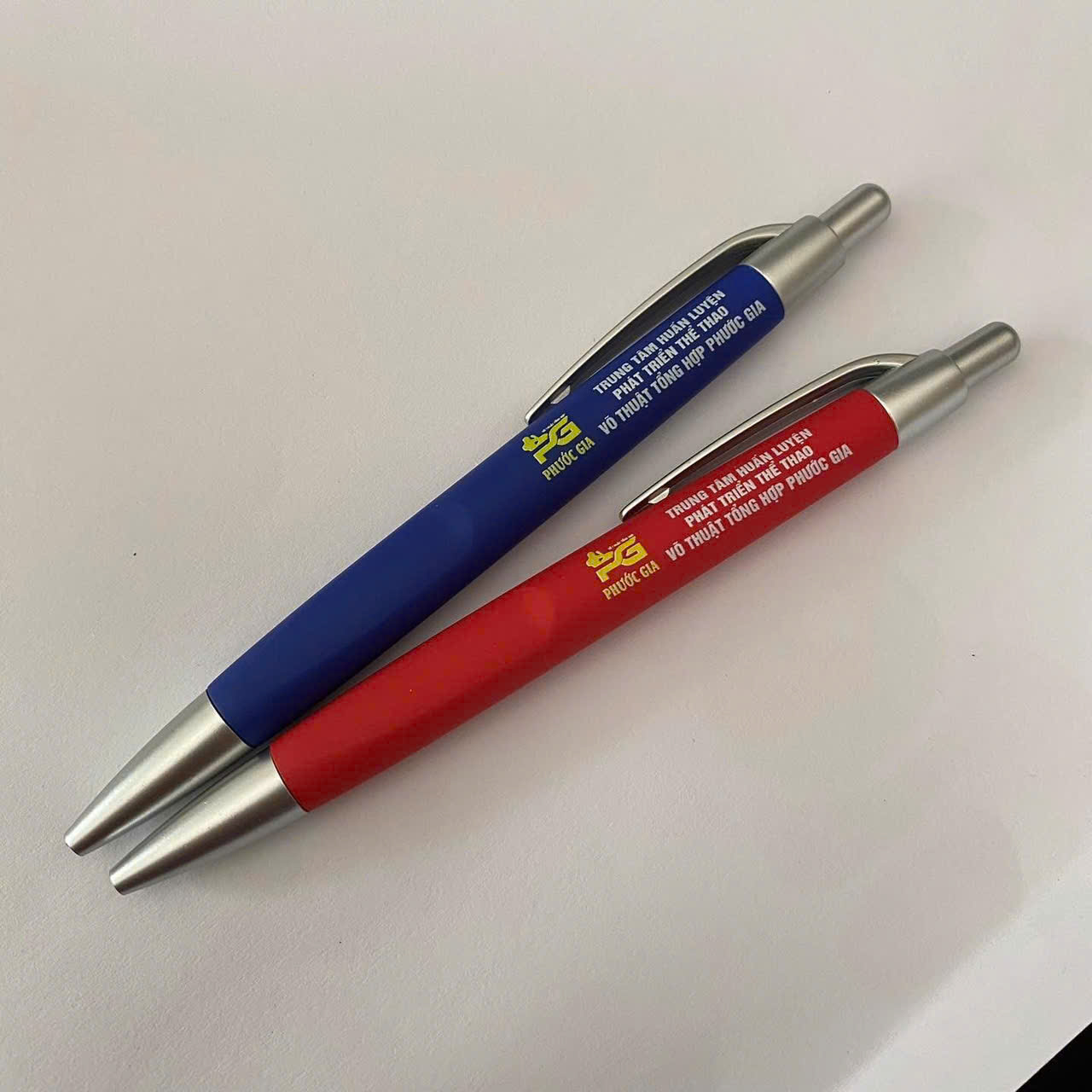 Bút bi bấm - in một mặt